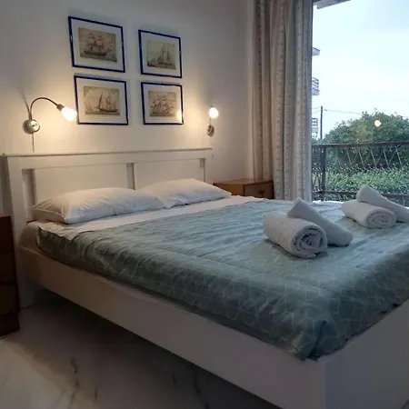 Kariani Beach Apartment