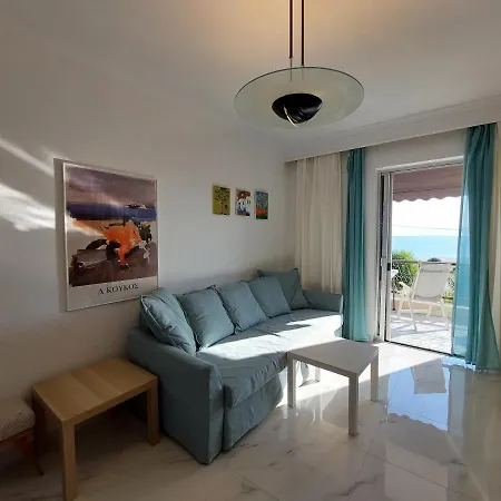 Kariani Beach Apartment