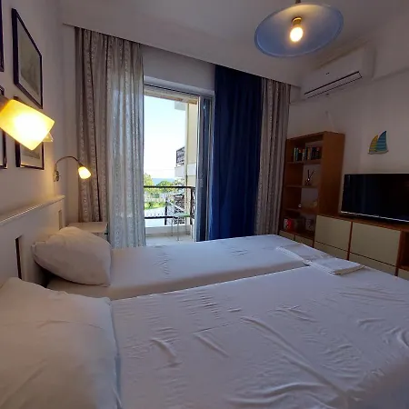 Kariani Beach Apartment *