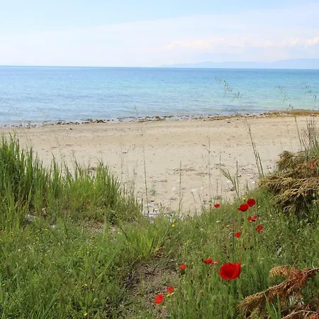 Kariani Beach Apartment * Karianí