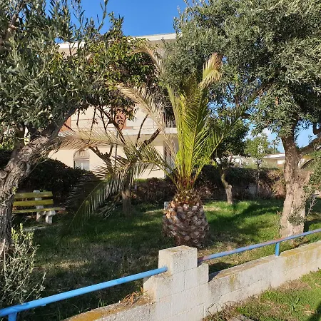 Διαμέρισμα Kariani Beach Apartment