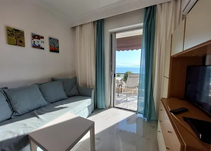 Kariani Beach Apartment *