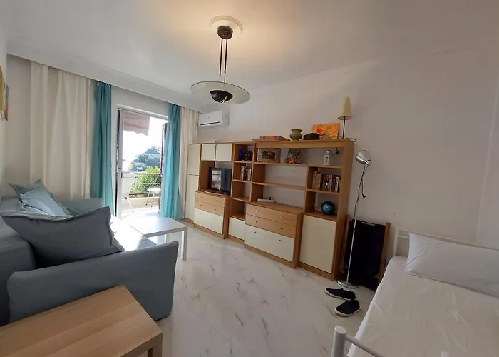 Kariani Beach Apartment *