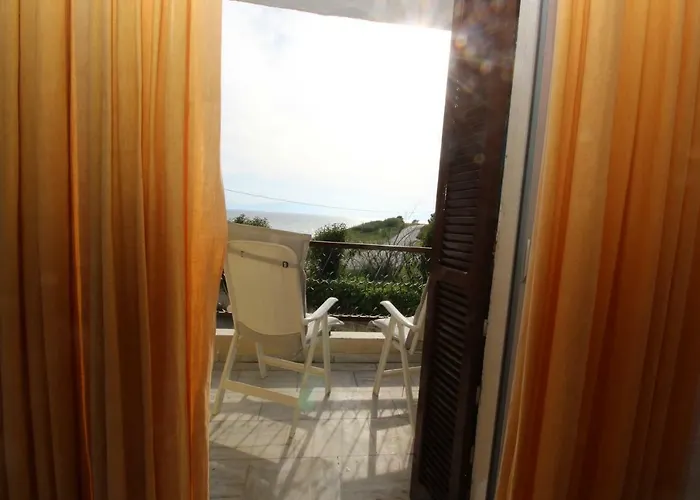 Kariani Beach Apartment *