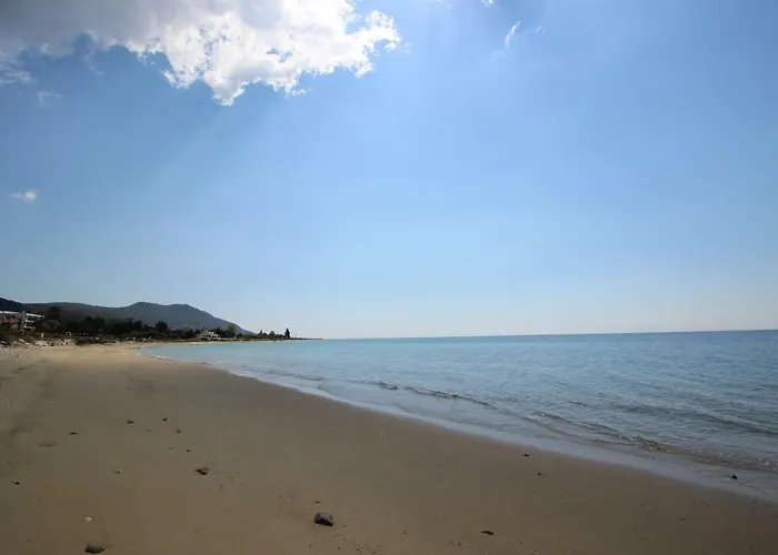 Kariani Beach Apartment Daire