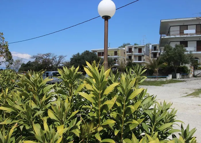 Kariani Beach Apartment *