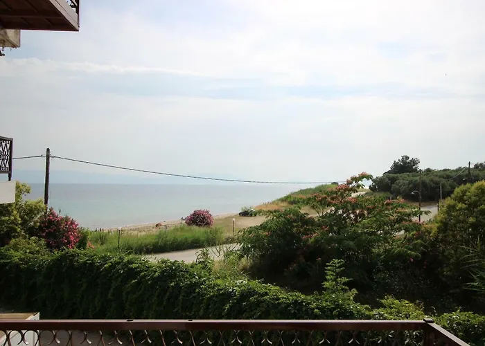 Kariani Beach Apartment *